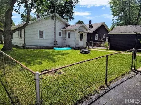 Exterior - 2318 E 8th St, Muncie, IN 47304 photo 4 of 7
