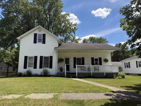 442 Charles St, Plymouth, IN 46563