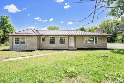 2372 S 200 E, Kokomo, IN 46902