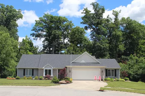 3233 Treebark Ln, Fort Wayne, IN 46804