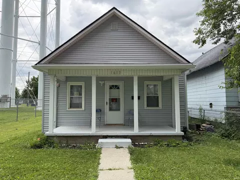 1613 W 1st St, Marion, IN 46952