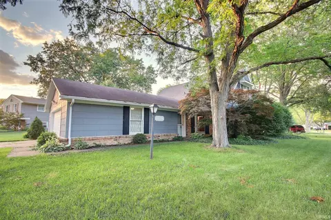3009 Rockwood Dr, Fort Wayne, IN 46815