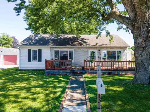 132 W North C St, Gas City, IN 46933
