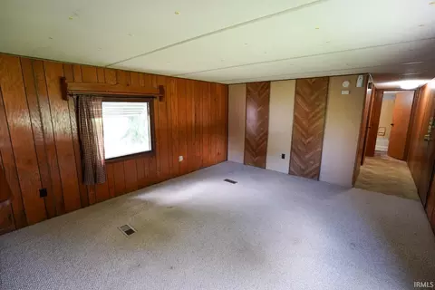 646 W Seitz St, Jasper, IN 47546 photo 5