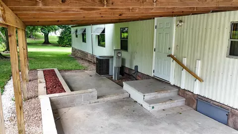 646 W Seitz St, Jasper, IN 47546 photo 13