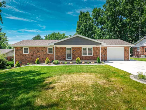 305 Roosevelt Dr, Princeton, IN 47670