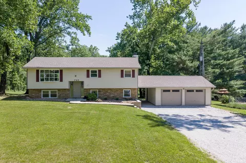 Exterior - 790 E Dillman Rd, Bloomington, IN 47401 photo 6 of 9