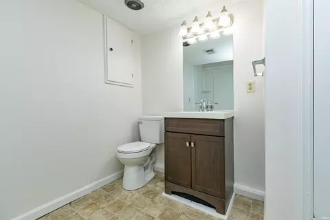 Bath - 790 E Dillman Rd, Bloomington, IN 47401 photo 3 of 6
