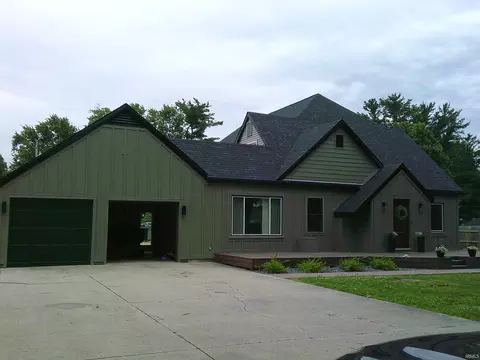 1105 Fisher Ave, Warsaw, IN 46580