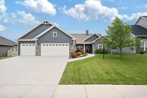 2062 Maple Leaf Dr, Kokomo, IN 46902