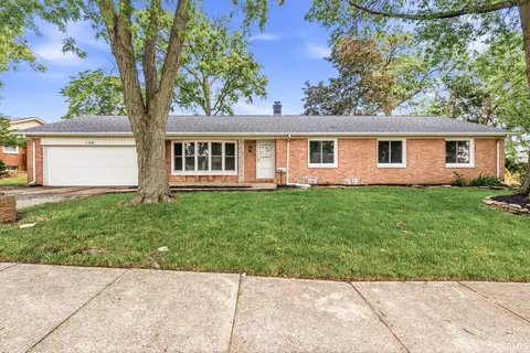 126 Woodhill Ln, South Bend, IN 46619