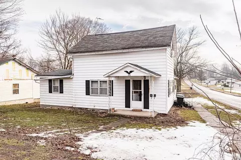 214 S Elm St, Albion, IN 46701