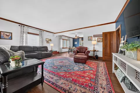Living - 507 E Columbia St, Flora, IN 46929 photo 1 of 2
