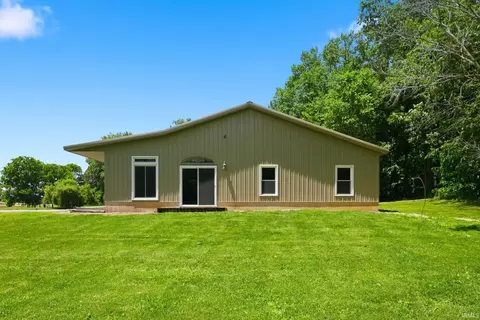6441 N 750 East Rd, Churubusco, IN 46723