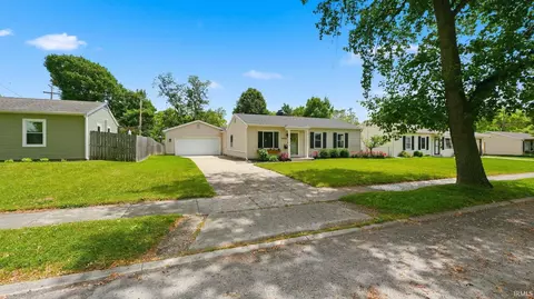 4926 Stony Run Ct, Fort Wayne, IN 46825
