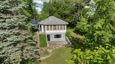 56040 River Hts, Elkhart, IN 46516