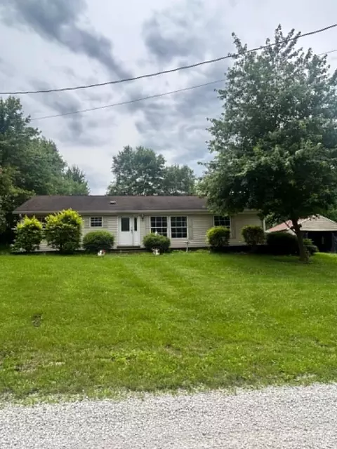 4909 W County Rd 1375 S Rd, Jasonville, IN 47438