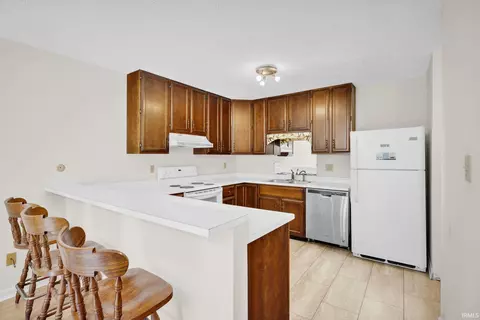 Kitchen - 1016 E Commons Dr, Bloomington, IN 47401 photo 3 of 3