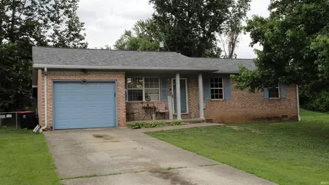 5144 Virginia Dr, Newburgh, IN 47630