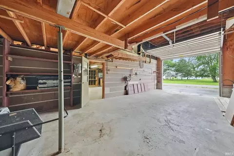 Exterior - 3724 W Yoder Rd, Yoder, IN 46798 photo 6 of 10