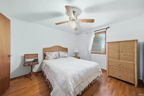 Bedroom - 3724 W Yoder Rd, Yoder, IN 46798 photo 4 of 5