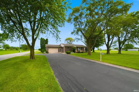 Exterior - 3724 W Yoder Rd, Yoder, IN 46798 photo 1 of 10