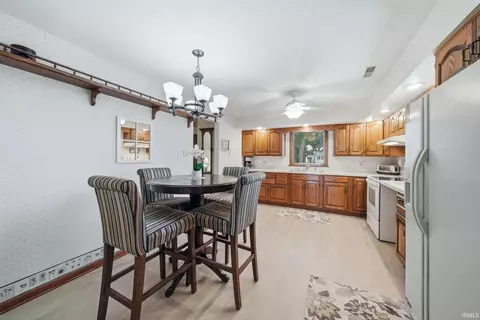 Dining - 3724 W Yoder Rd, Yoder, IN 46798 photo 1 of 3