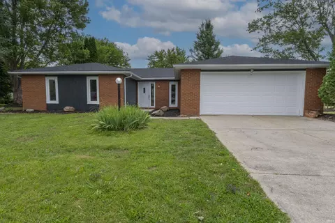 1921 E Cardinal Dr, Albany, IN 47320