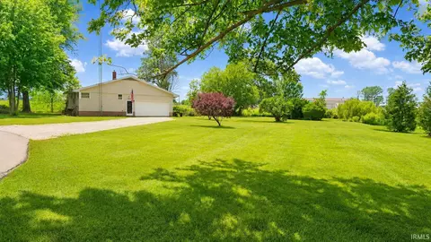 604 Turkey Creek Cmn, Milford, IN 46542