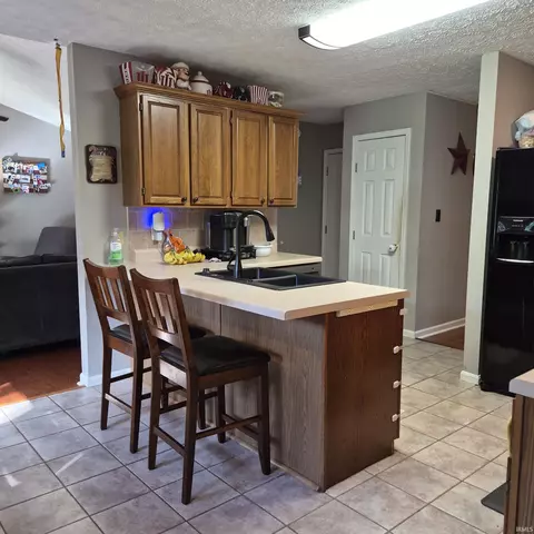 Kitchen - 4236 S Darrell Dr, Bloomington, IN 47403 photo 2 of 2