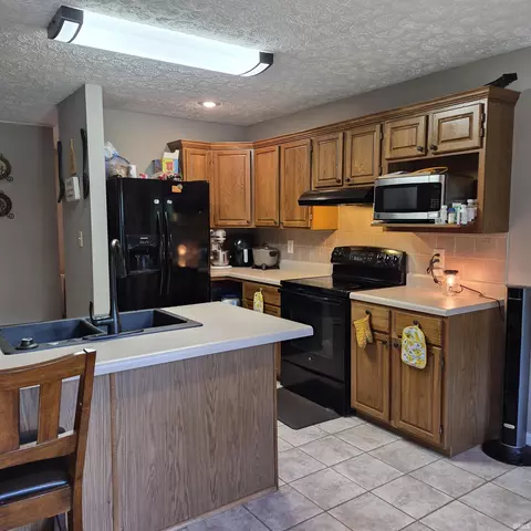 Kitchen - 4236 S Darrell Dr, Bloomington, IN 47403 photo 1 of 2
