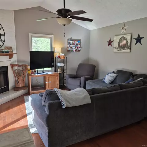 Living - 4236 S Darrell Dr, Bloomington, IN 47403 photo 1 of 3