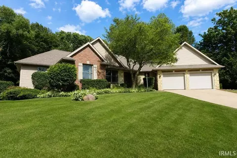 55802 Nature View Dr, New Carlisle, IN 46552