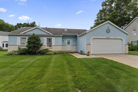 4207 Hunter Run Cir, South Bend, IN 46628
