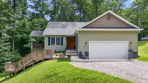 6870 Four Mile Ridge Rd, Nashville, IN 47448