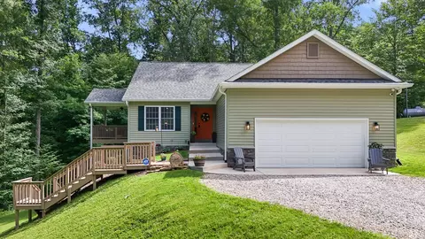 6870 Four Mile Ridge Rd, Nashville, IN 47448