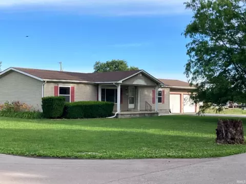 310 N Oak St, Redkey, IN 47373