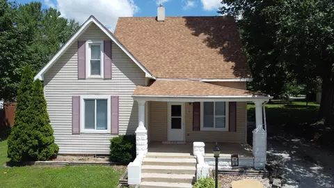 110 E Orchard St, Akron, IN 46910