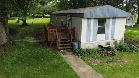 7735 W Swick Rd, Claypool, IN 46510 photo 4