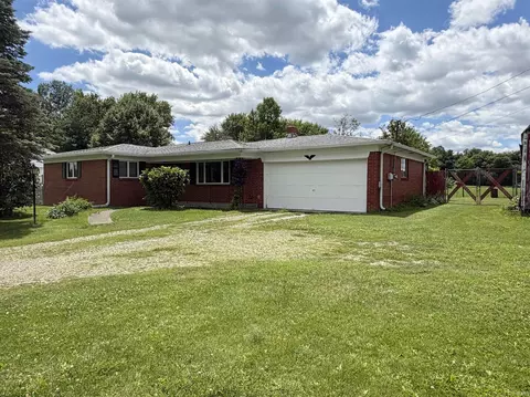 3890 S 200 W, Peru, IN 46970