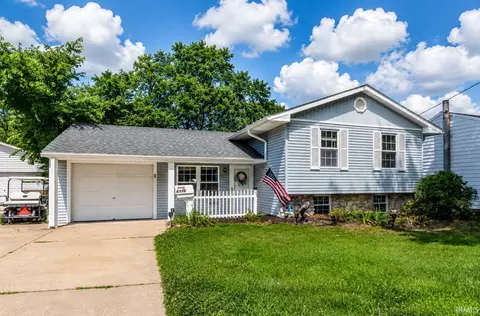 6116 Hickory Hill Ln, Evansville, IN 47710