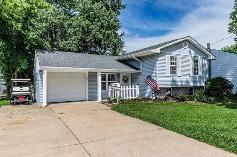 6116 Hickory Hill Ln, Evansville, IN 47710