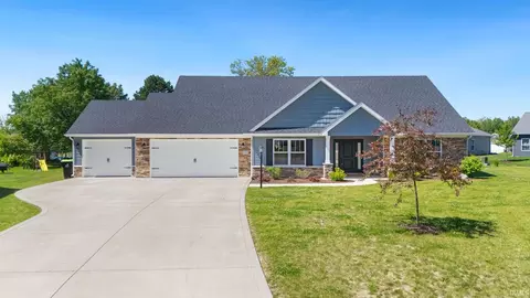 113 Paul Ct, Roanoke, IN 46783