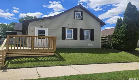 403 W Armstrong St, Frankfort, IN 46041