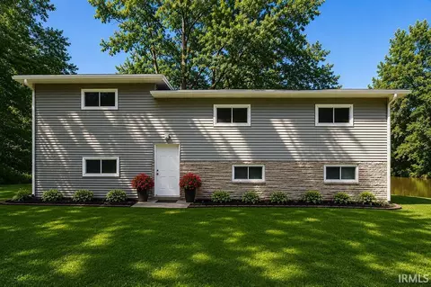 3023 N Tanner 1 Rd, Winamac, IN 46996