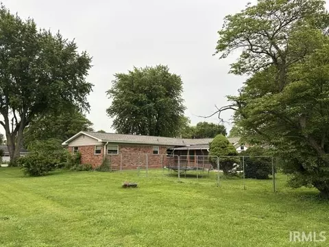 Exterior - 1009 E 7th St, Fowler, IN 47944 photo 7 of 8