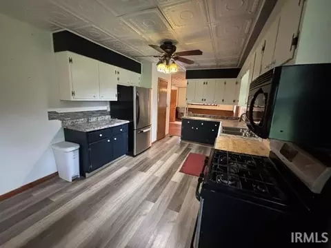 Kitchen - 1009 E 7th St, Fowler, IN 47944 photo 1 of 3