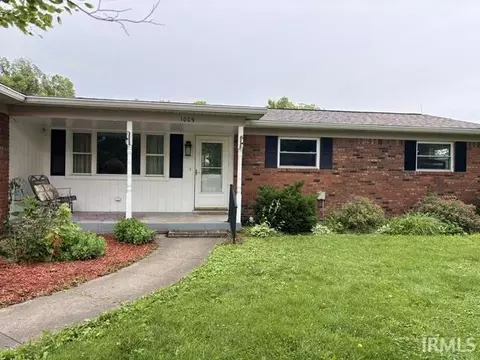 Exterior - 1009 E 7th St, Fowler, IN 47944 photo 8 of 8