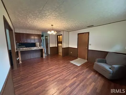 Living - 1009 E 7th St, Fowler, IN 47944 photo 2 of 3