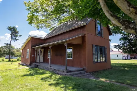 103 S Perry St, Rochester, IN 46975